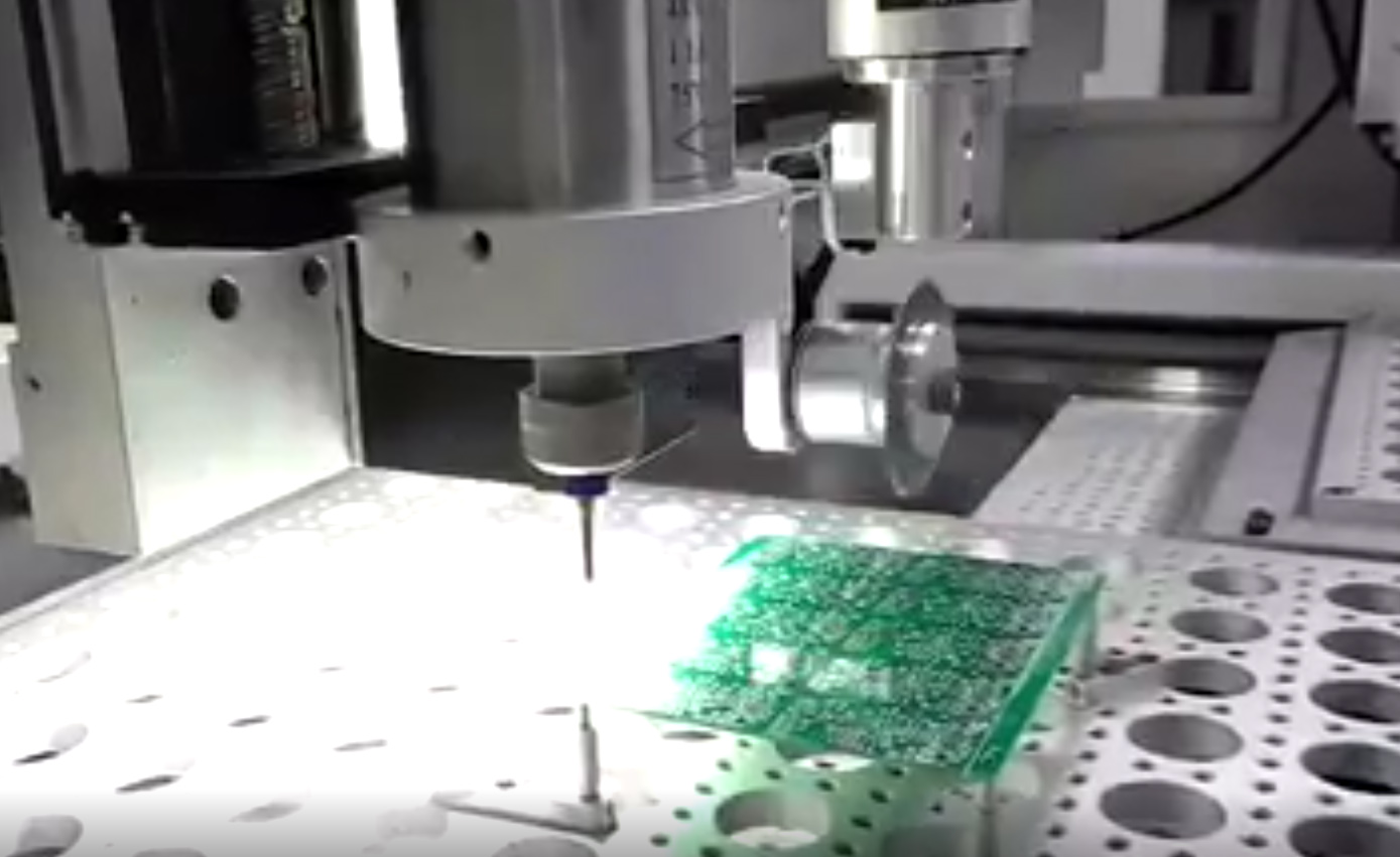 铣刀+走刀.jpg 铣刀+走刀.jpg